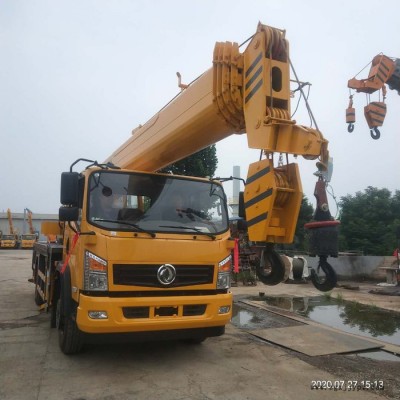 重汽唐駿凱馬陜汽東風16噸吊車軸距 16噸東風汽車吊輪胎型號 濟寧吊車