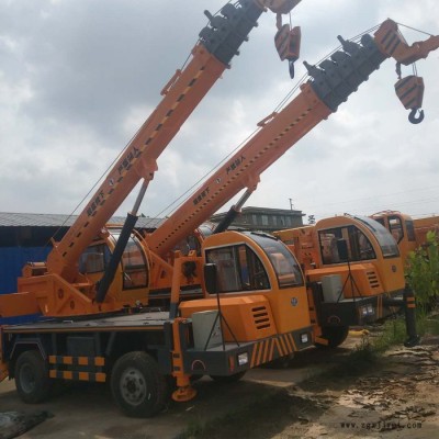 10噸12噸變形異性吊車 12噸自制底盤小吊車 輪胎式車載吊車廠家報價