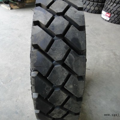 供應(yīng)315/70R15雙錢全鋼工業(yè)輪胎